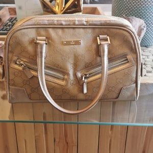 💯 authentic Mini Gucci handbag